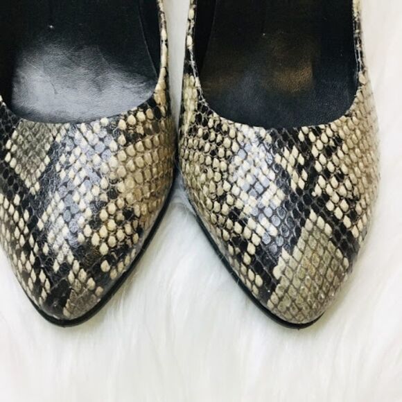 ECCO Women's snakeskin Pointy Dress Pump - Picture 4 of 5
